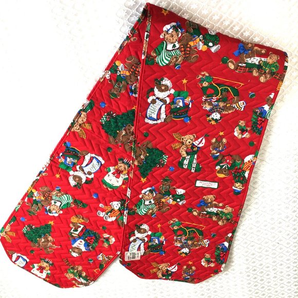 Table Runner Christmas Quilted Teddy Bear Toys  Mervyn's Vintage EUC - Picture 10 of 11